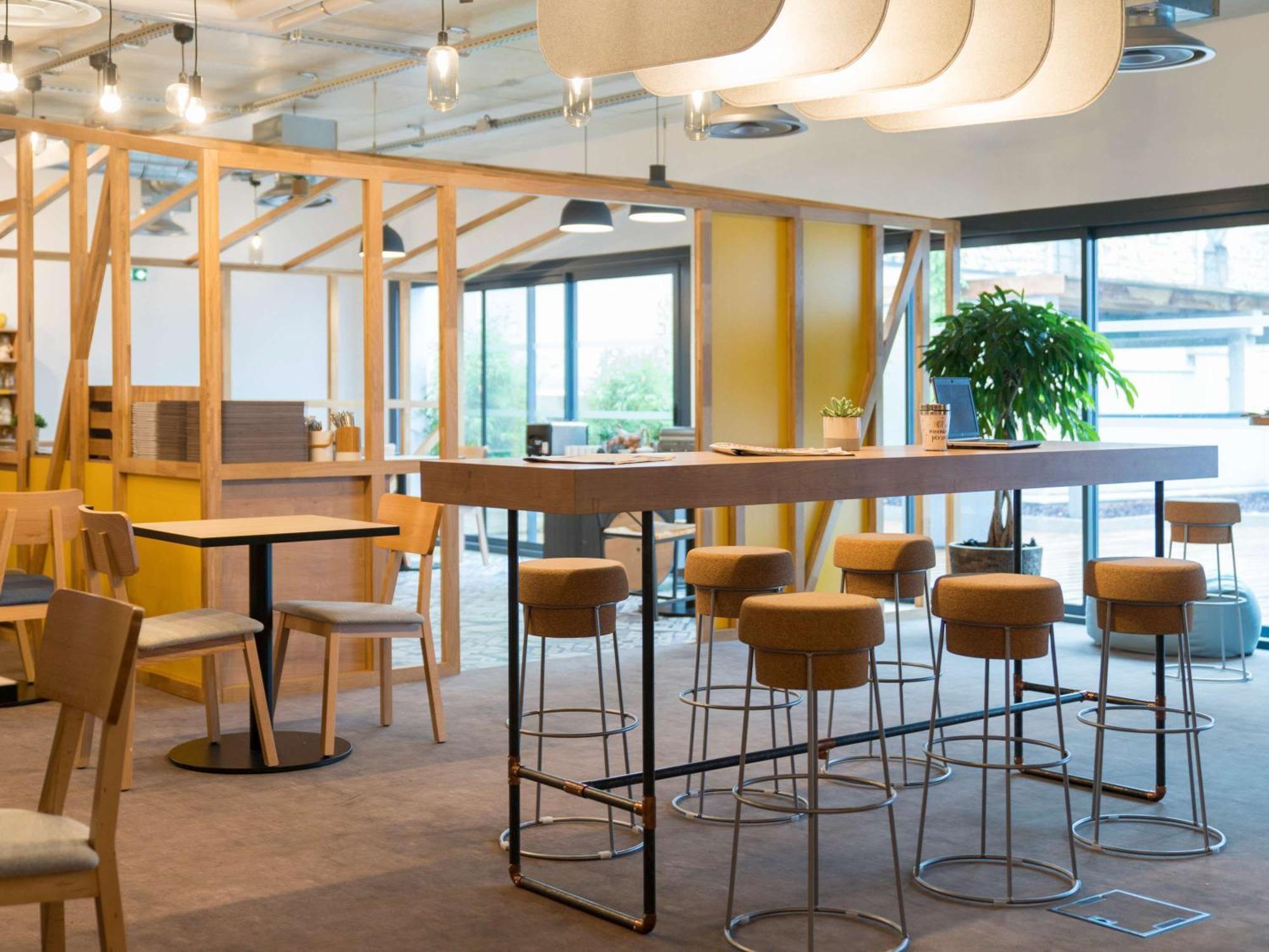 Готель Ibis Styles Chalons En Champagne Centre Екстер'єр фото