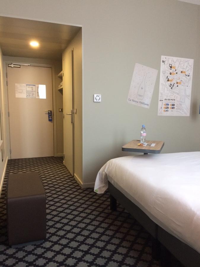 Готель Ibis Styles Chalons En Champagne Centre Екстер'єр фото