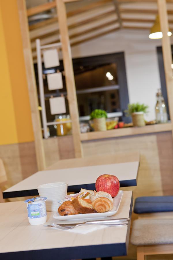Готель Ibis Styles Chalons En Champagne Centre Екстер'єр фото